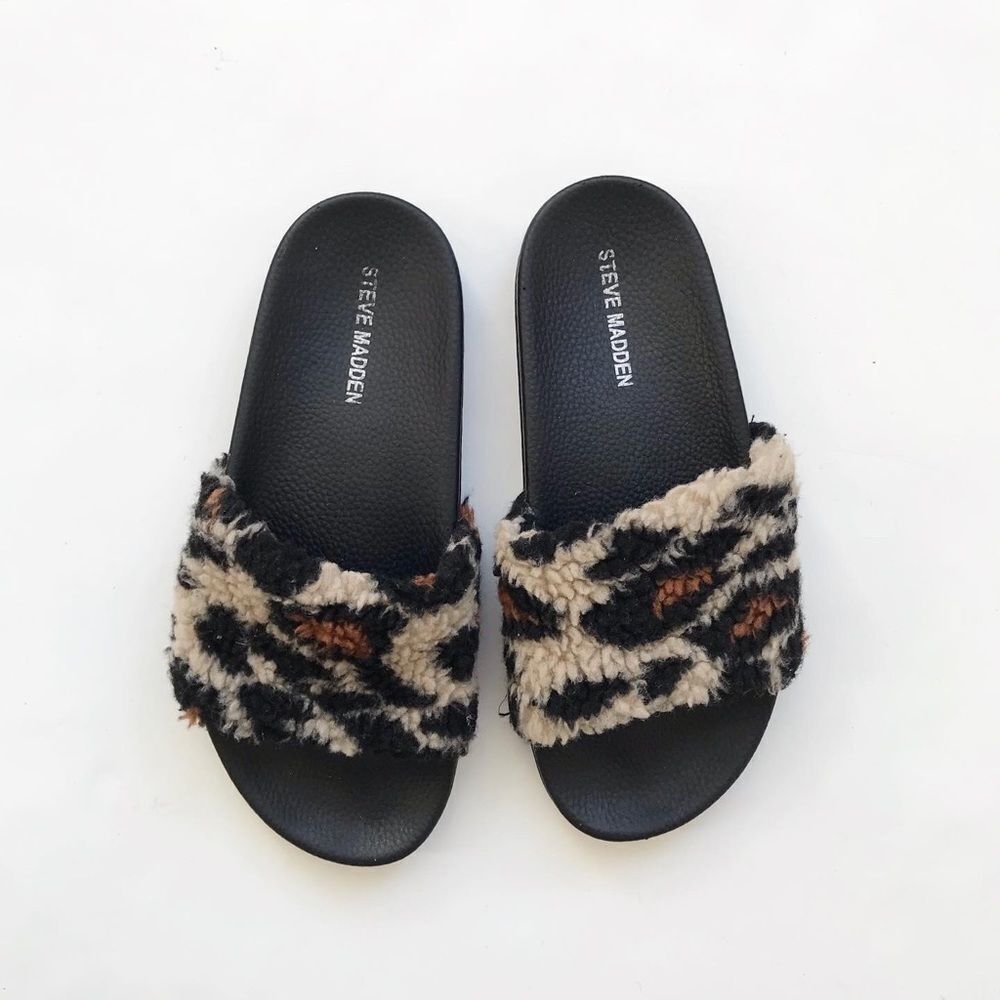 Steve Madden faux shearling-trim leopard slippers VGUC size 5 women (4 youth)